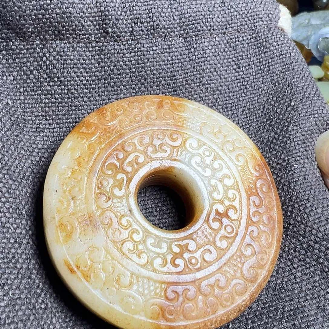 和田玉（糖玉）未镶嵌挂件