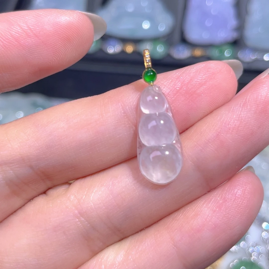 颈饰18K金镶嵌翡翠翡翠