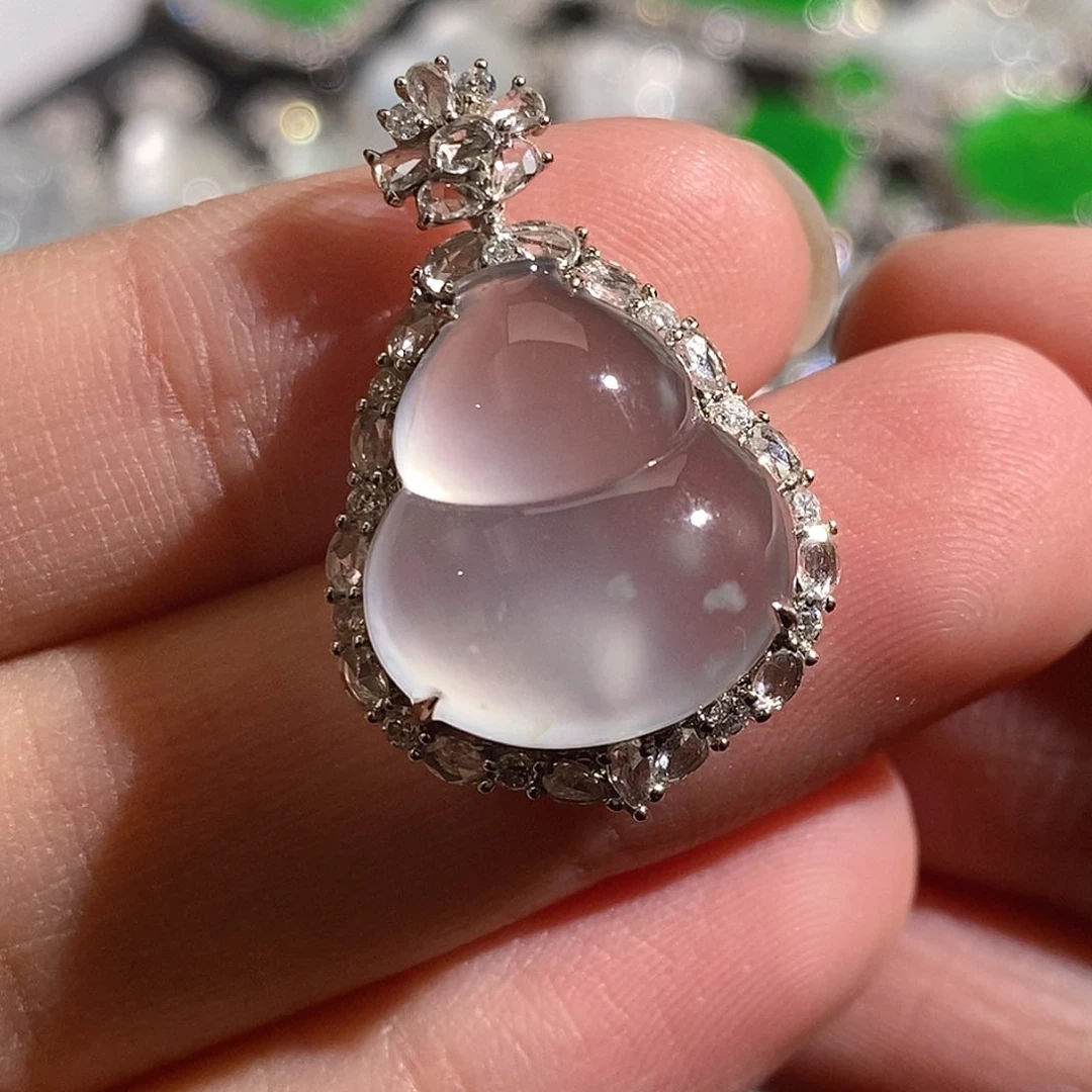 翡翠颈饰18K金镶嵌天然缅甸A货翡翠