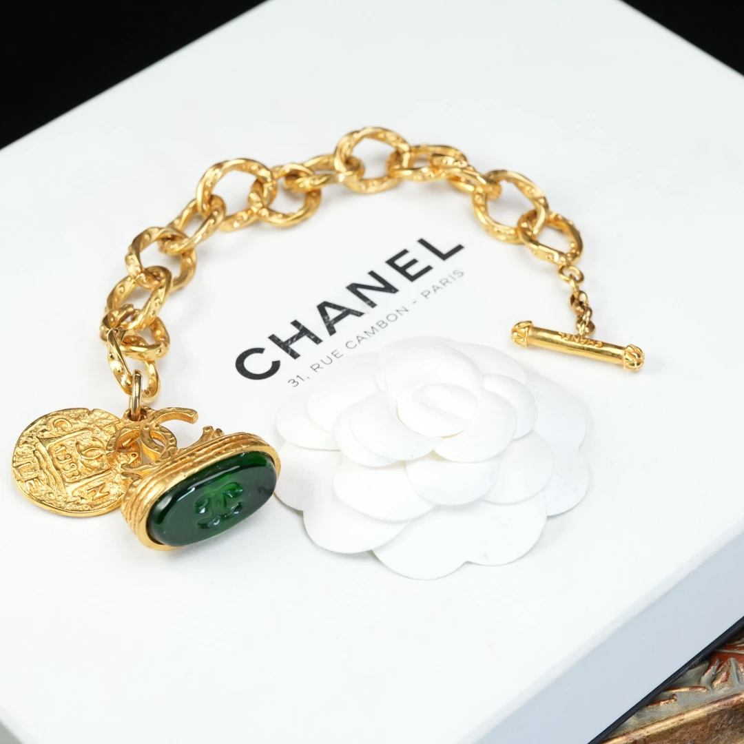 95新 Chanel/香奈儿 柚礼中古/香奈儿绿琉璃印章手链LL511197