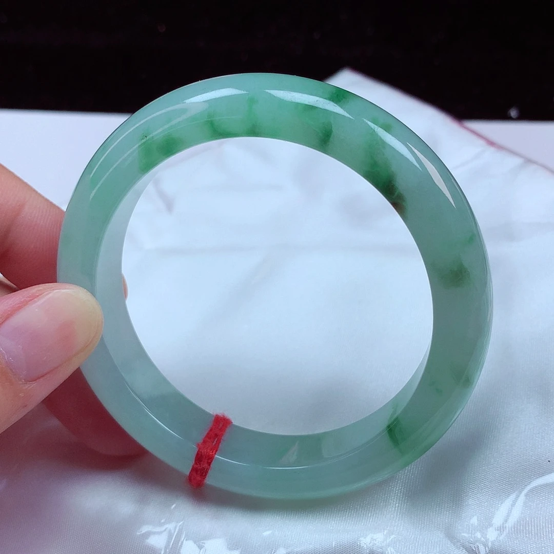 翡翠手镯未镶嵌57-58圈