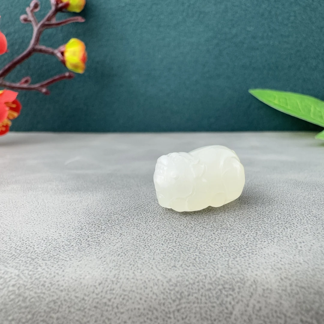 和田玉白玉貔貅吊坠款经典百搭手串配饰