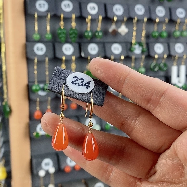 南红玛瑙耳饰18K金镶嵌