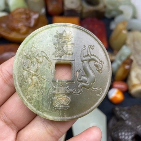 和田玉未镶嵌颈饰93