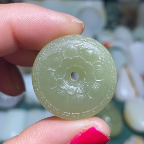 和田玉挂件未镶嵌