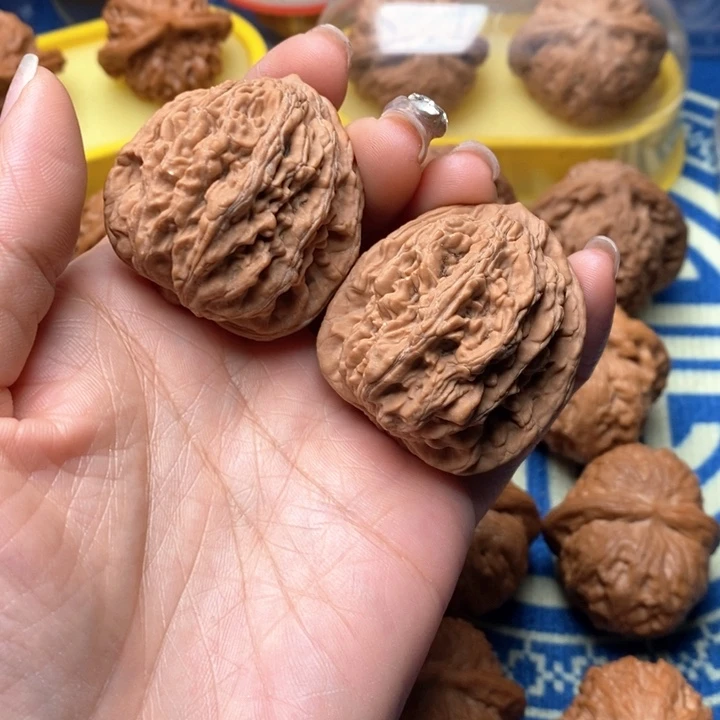 桃核吊坠虎头40核桃