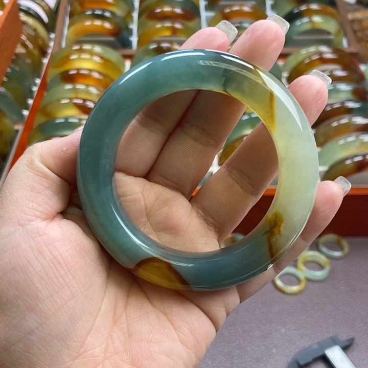 沫***沫蛇纹石玉未镶嵌手镯