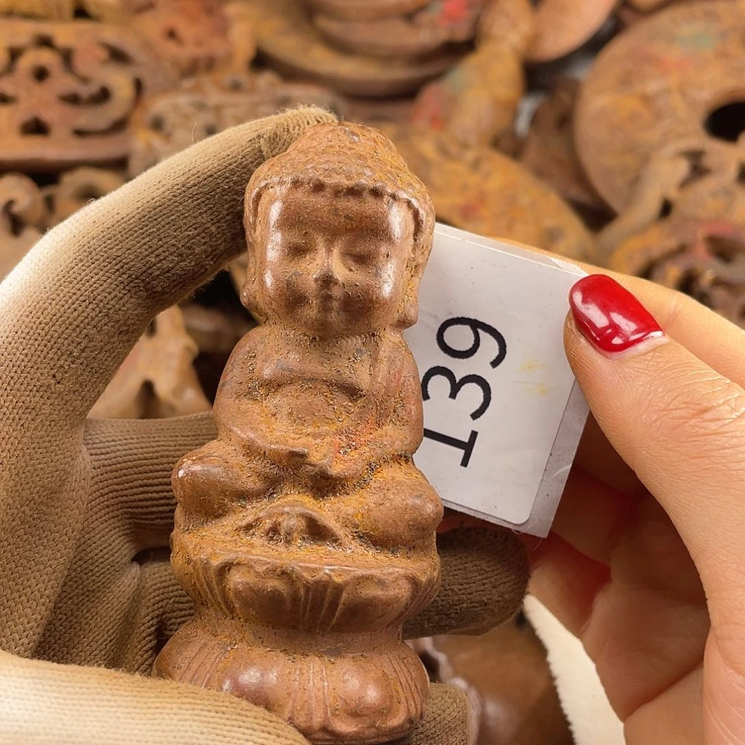 和田玉（糖玉）未镶嵌挂件