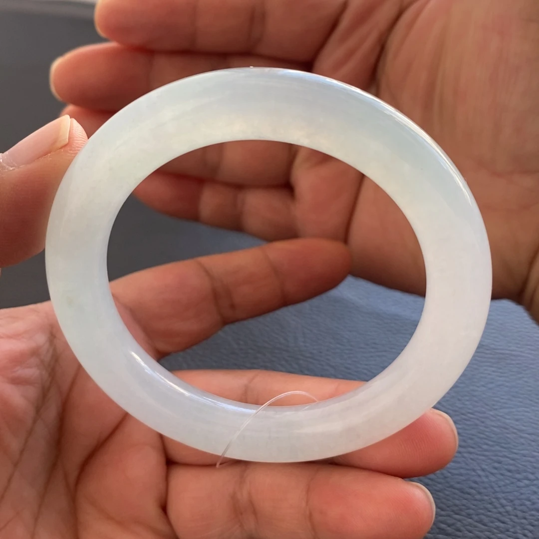 翡翠未镶嵌手镯（圆镯）天然翡翠手镯