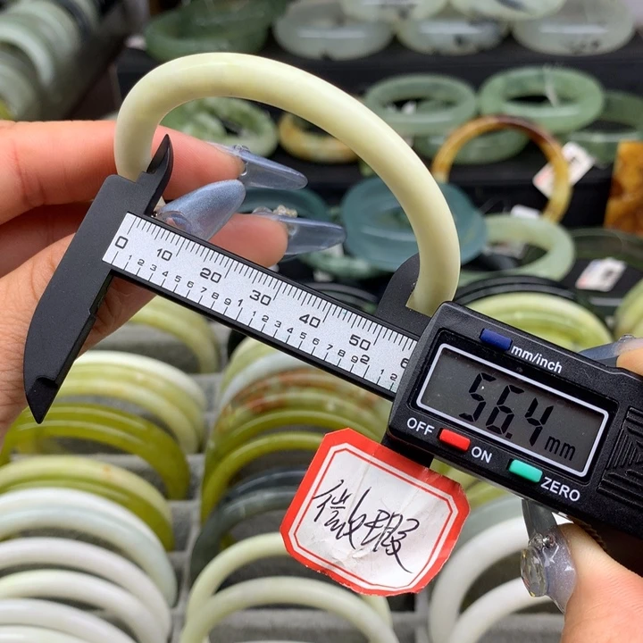 蛇纹石玉未镶嵌手镯媛**宝2132