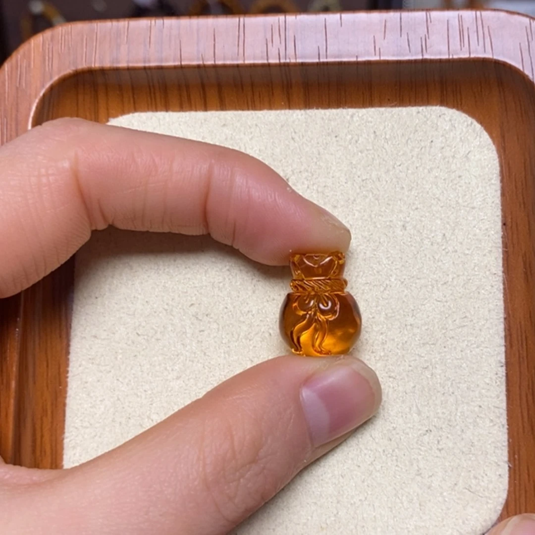 【闪购商品】蜜蜡颈饰未镶嵌?**?定制吊坠滴流编到项链上