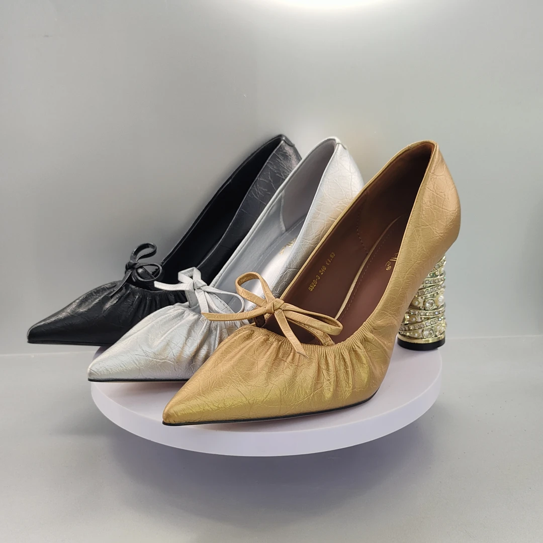 红帽5526-3秋新款网红浅口粗跟尖头高跟鞋时尚气质百搭水钻女鞋子