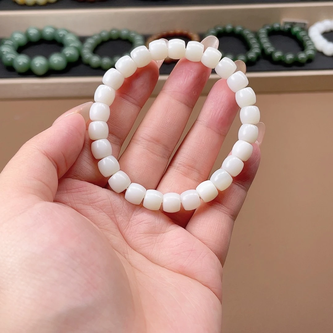 未镶嵌和田玉手链黑山特细 8.1