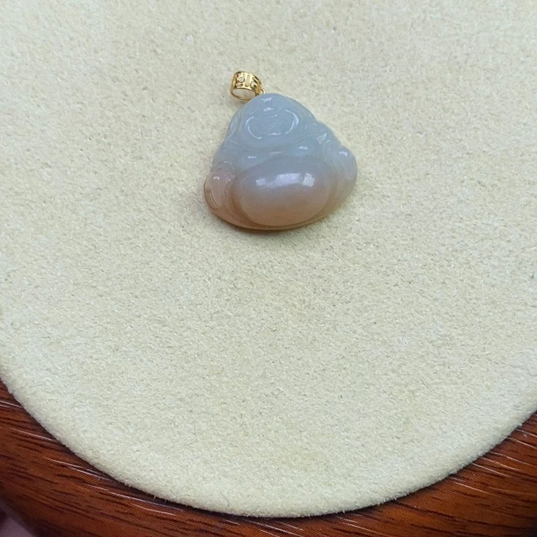 翡翠18K金镶嵌颈饰佛公