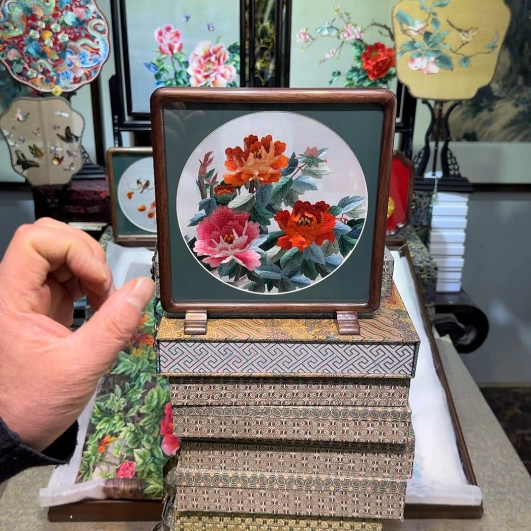 刺绣刺绣工艺精湛