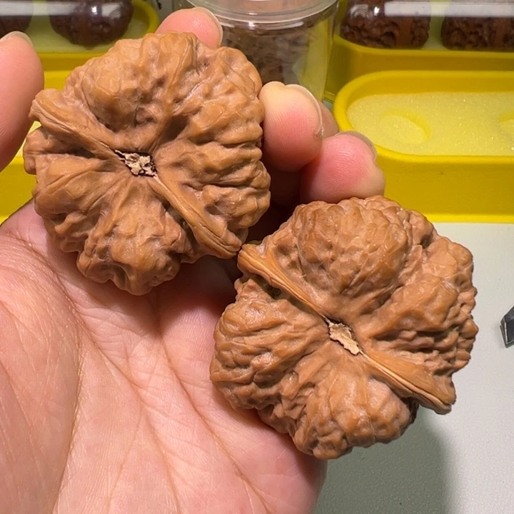 把件文玩核桃边44肚47蛤蟆头