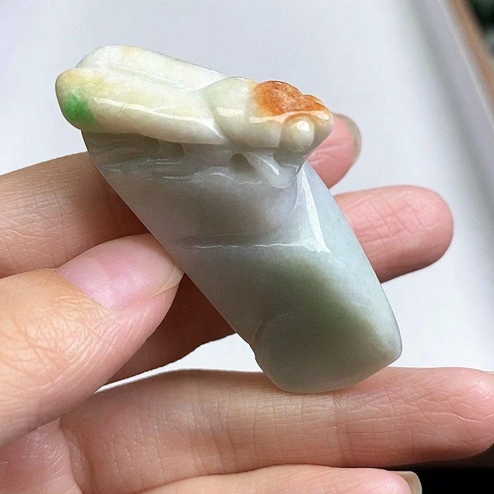 翡翠未镶嵌颈饰天然翡翠112