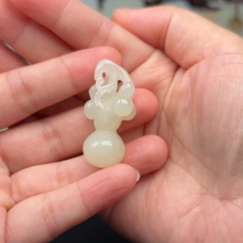 未镶嵌和田玉挂件