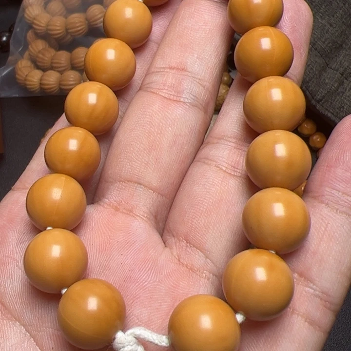 猴头核桃手串拖拉机