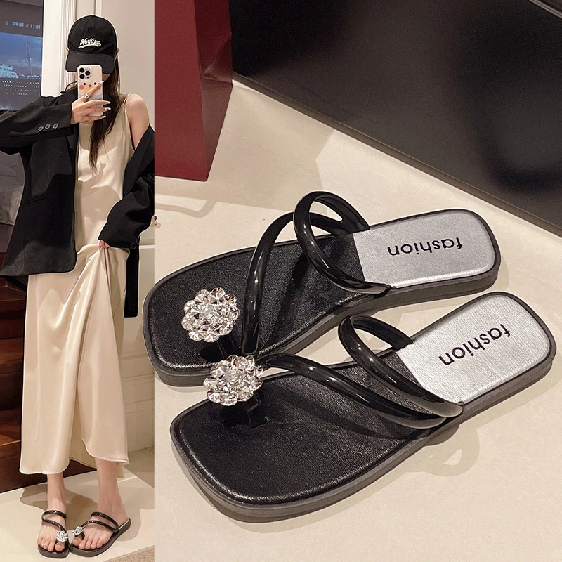 轻奢风拖鞋女夏ins新平底气质露趾凉拖时尚百搭高级感夹脚拖