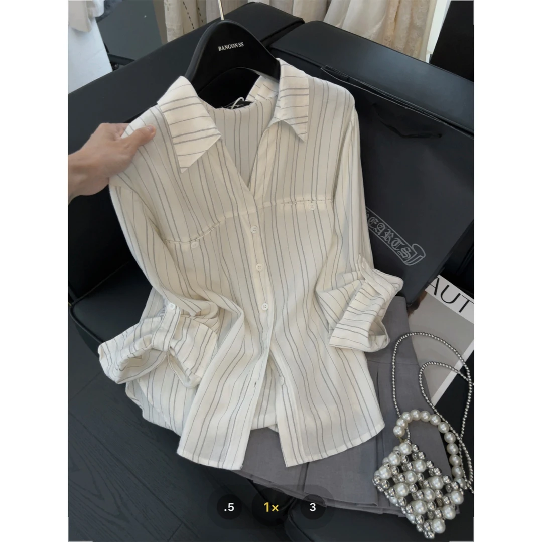 蓝色老钱风宽松显瘦v领衬衫女秋新款松弛感时尚气质防晒薄款上衣