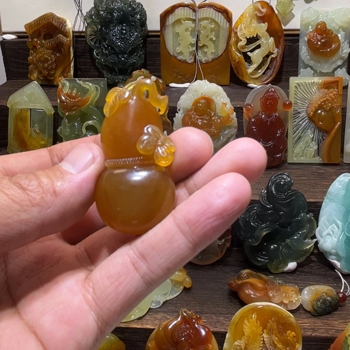 蛇纹石玉未镶嵌吊坠(不含链)