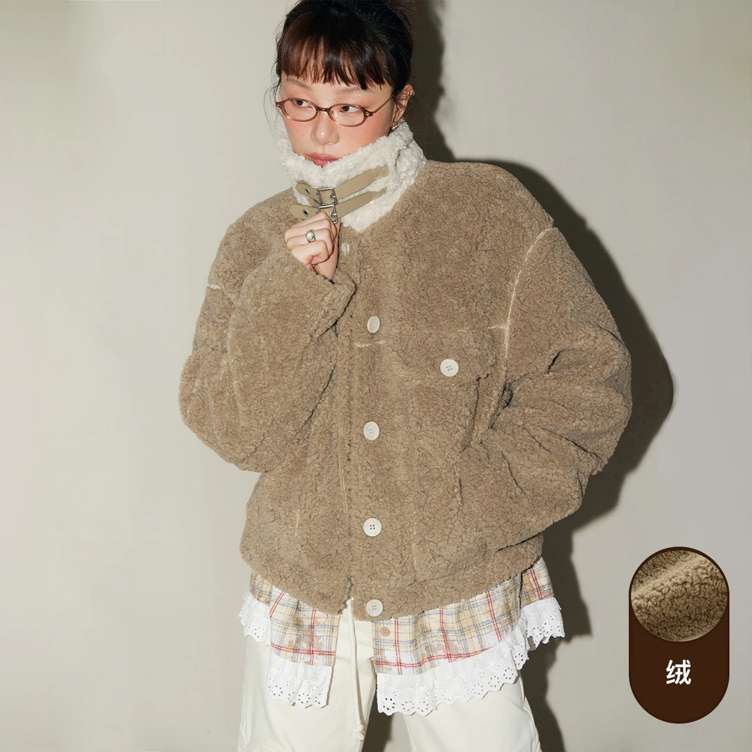 CHUU冬季女装翻领纽扣撞色设计仿皮毛一体琥珀流光风外套