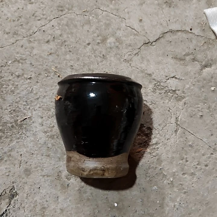 瓷片陶瓷盘子碗啥都有