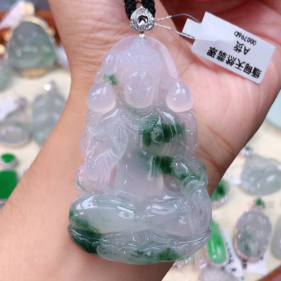 颈饰18K金镶嵌翡翠度母