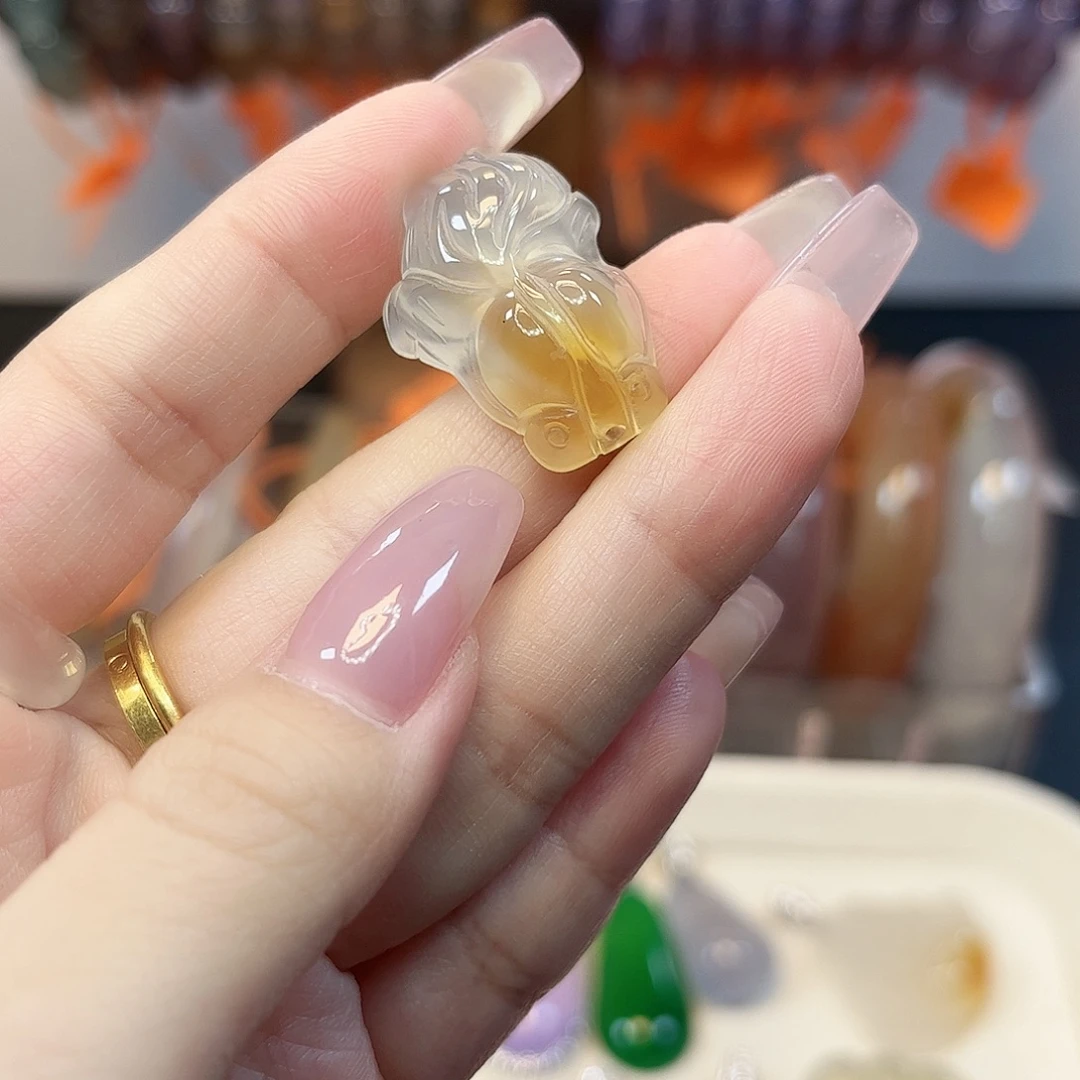 玛瑙/玉髓未镶嵌颈饰