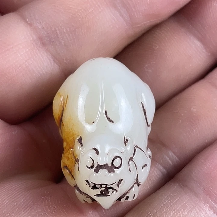 和田玉（糖玉）未镶嵌挂件
