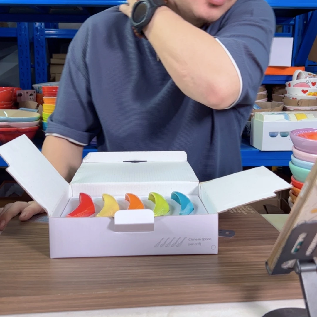 陶瓷五色勺子套装的