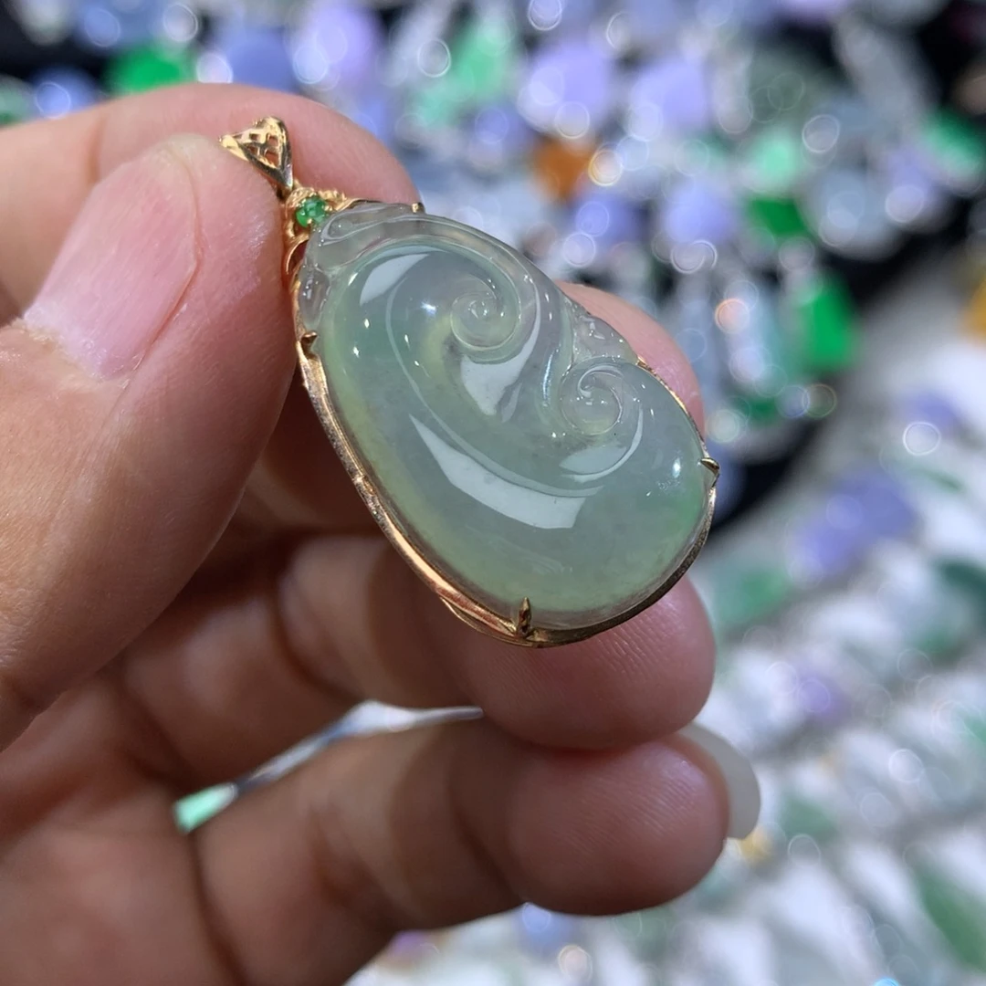 翡翠18K金镶嵌吊坠(不含链)