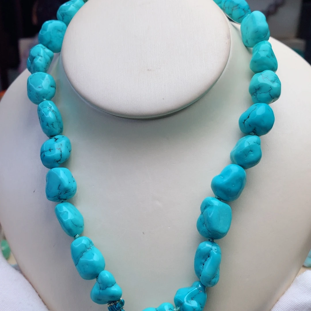 绿松石颈饰未镶嵌