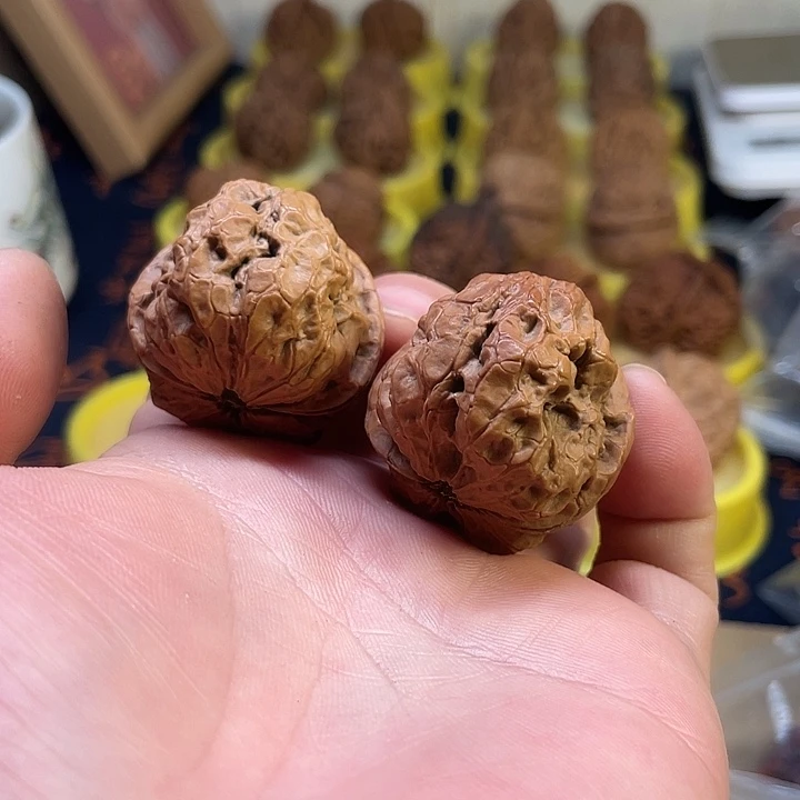 文玩核桃把件60小帝王39