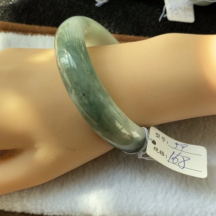 翡翠未镶嵌手镯13658058