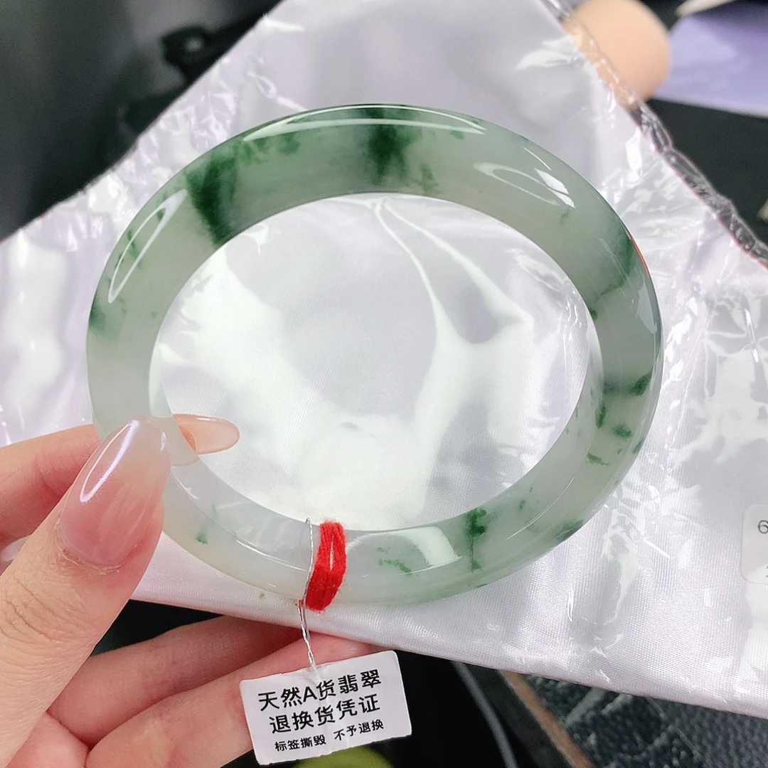 翡翠未镶嵌手镯62圈