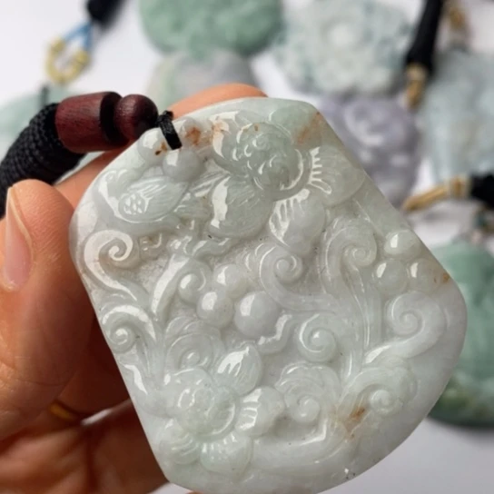 翡翠未镶嵌挂件翡翠