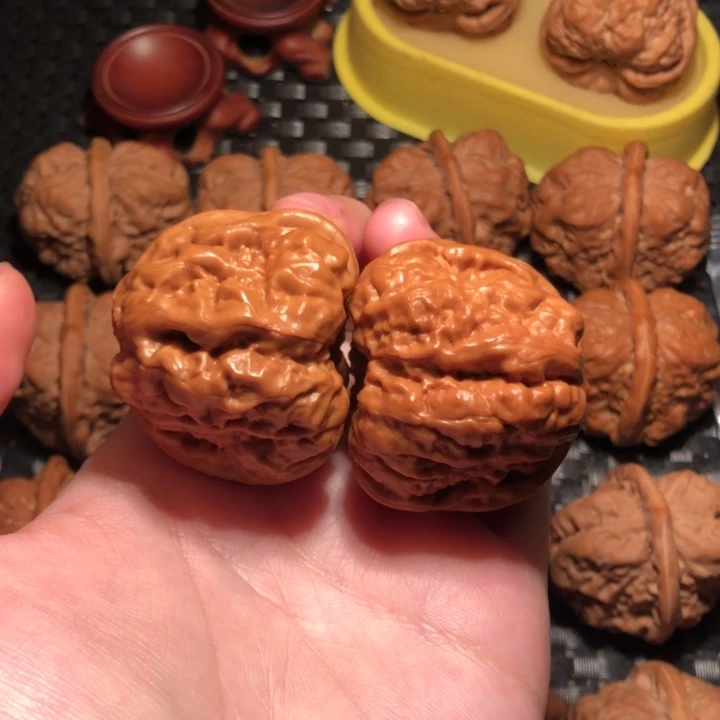 文玩核桃把件42✖️46四开八腿肌肉蛙