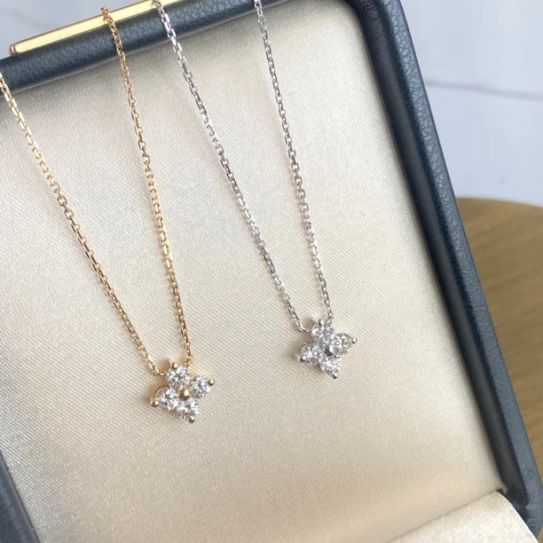 金名珠宝 18k金满钻四叶草精致锁骨链休闲时尚百搭