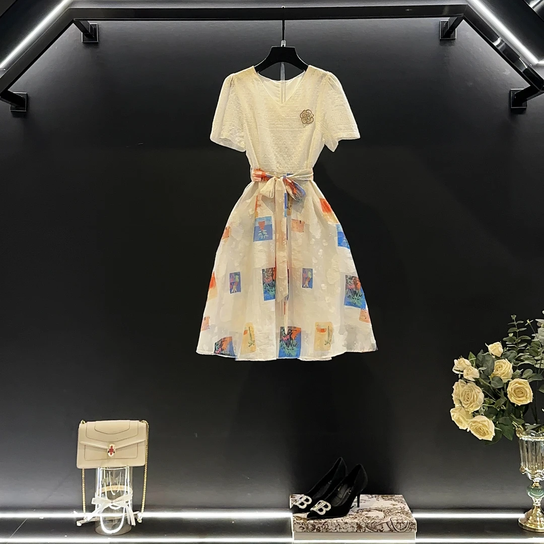 夏季气质新款高级感花纹度假风奢华显瘦连衣裙L-A085