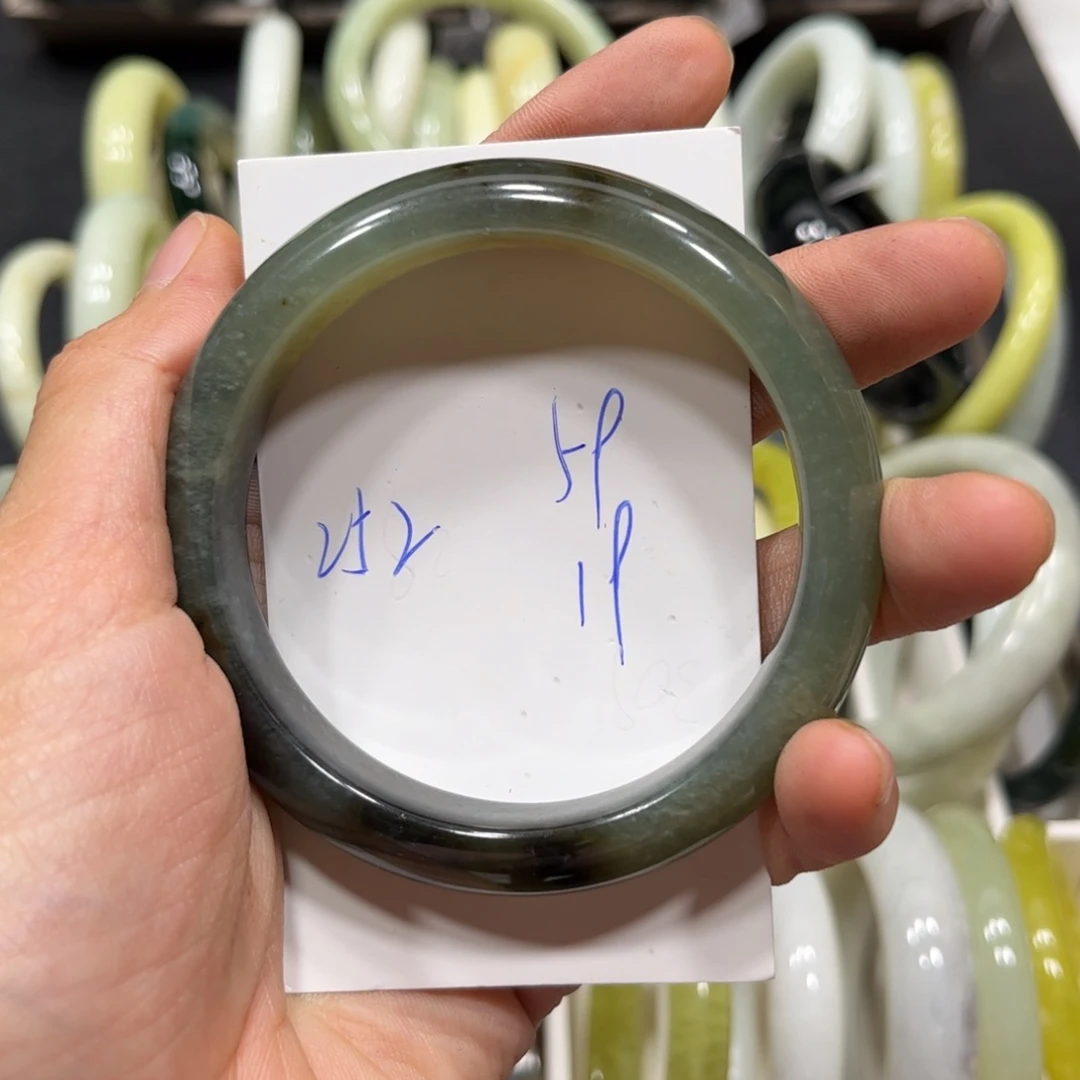 未镶嵌蛇纹石玉手镯