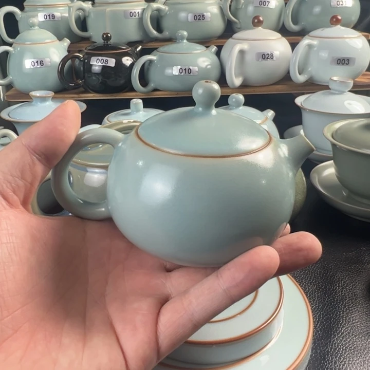 纯矿石大瑕疵西施壶……