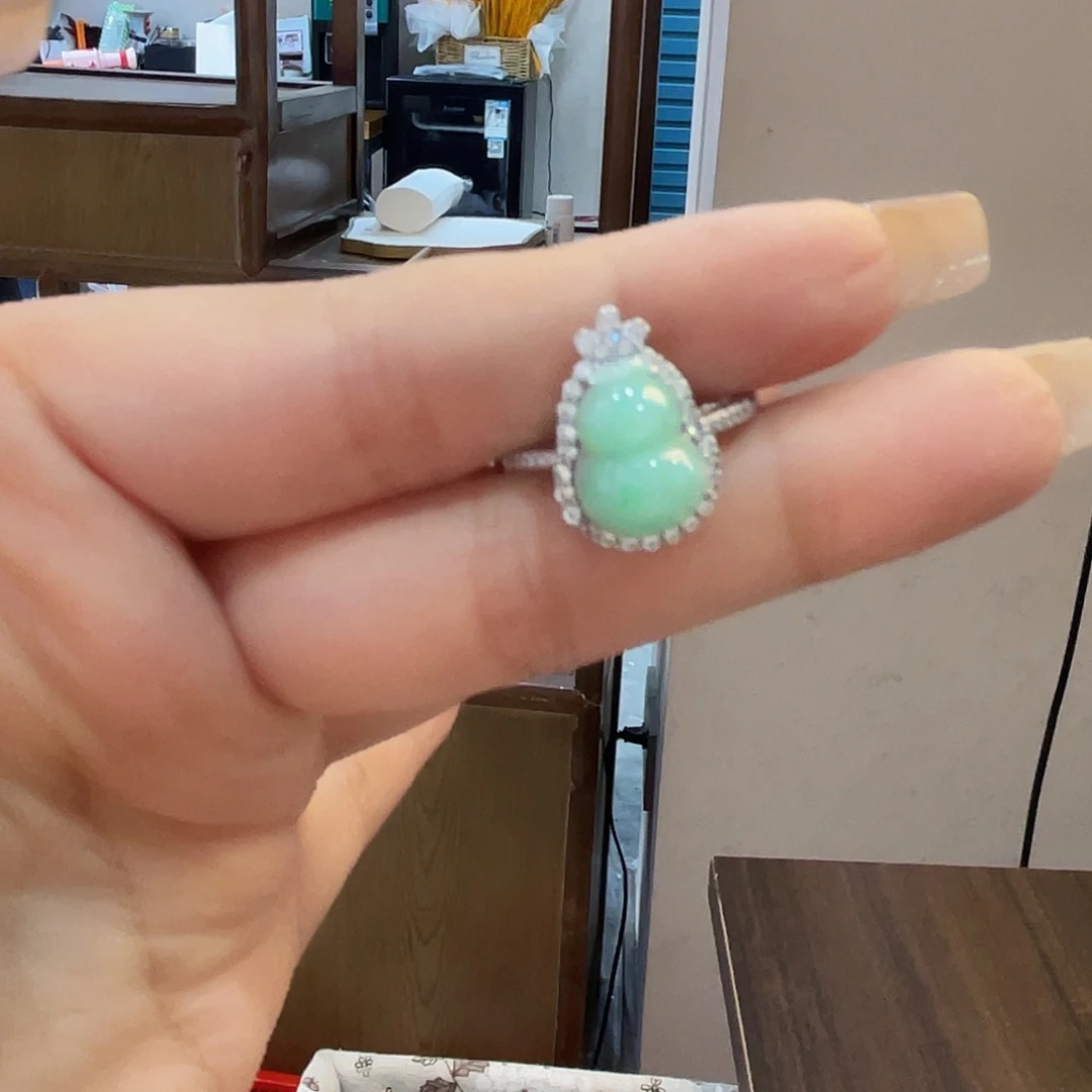 翡翠戒指银S925镶嵌葫芦