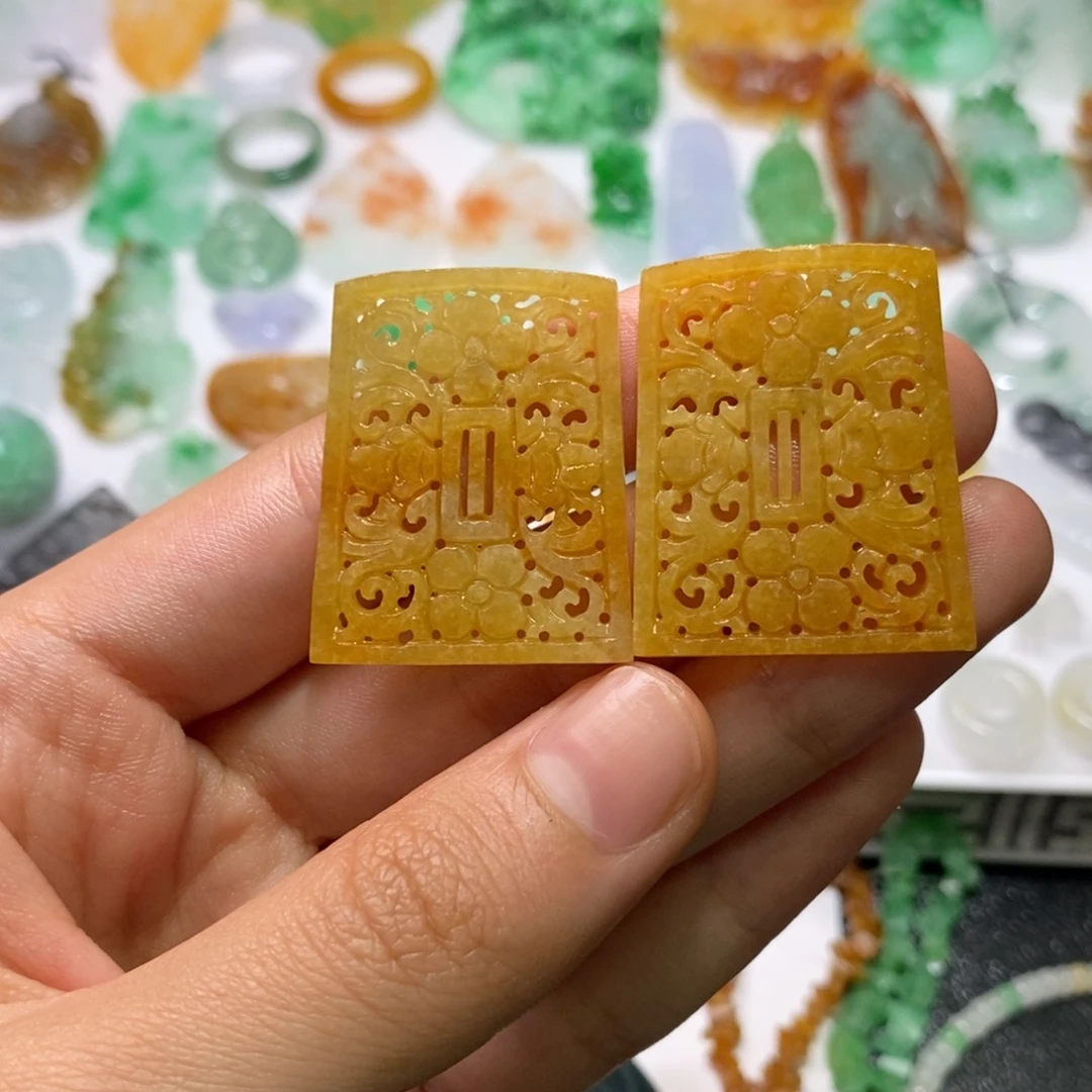 定制翡翠未镶嵌耳饰