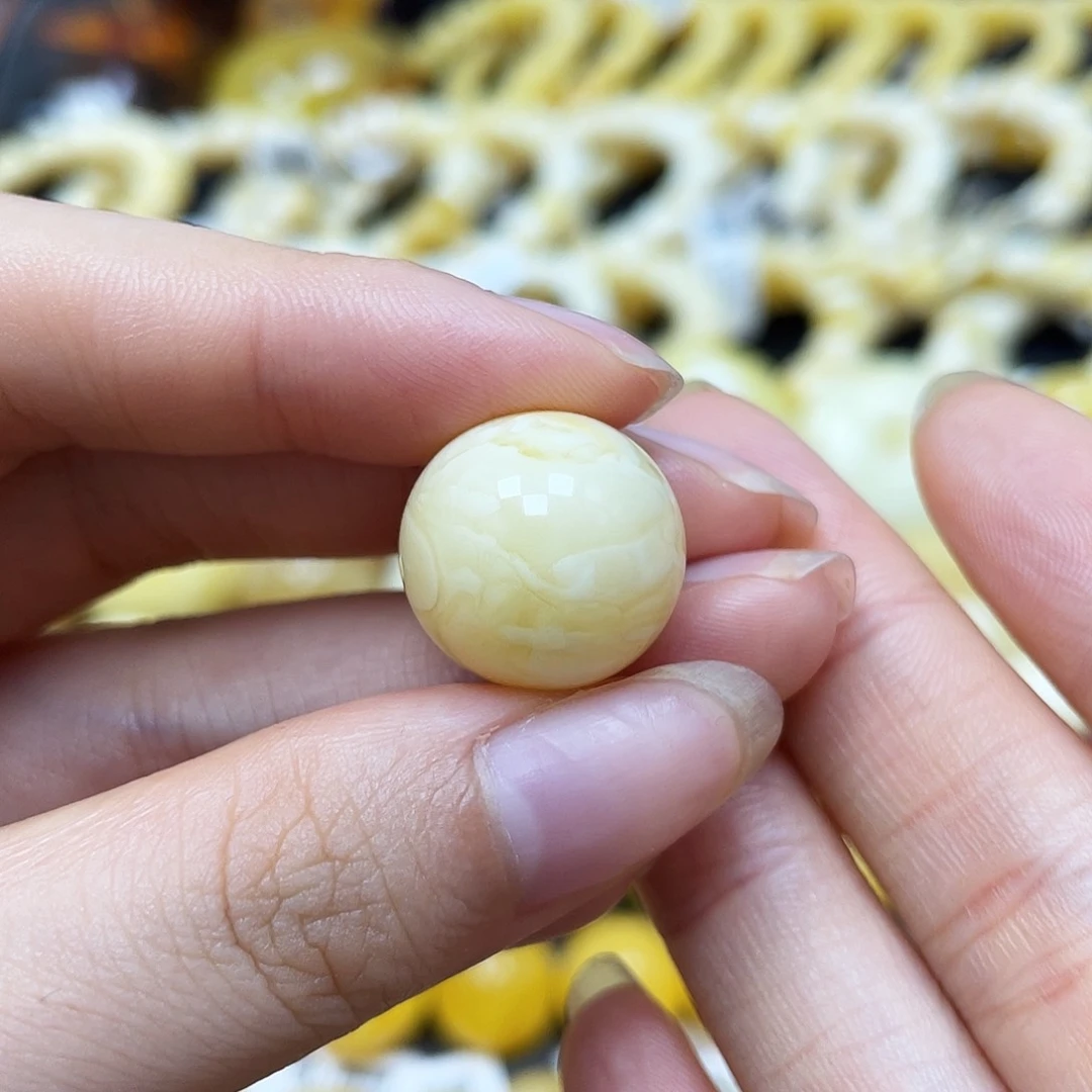 未镶嵌蜜蜡裸石沁色圆珠16.6mm