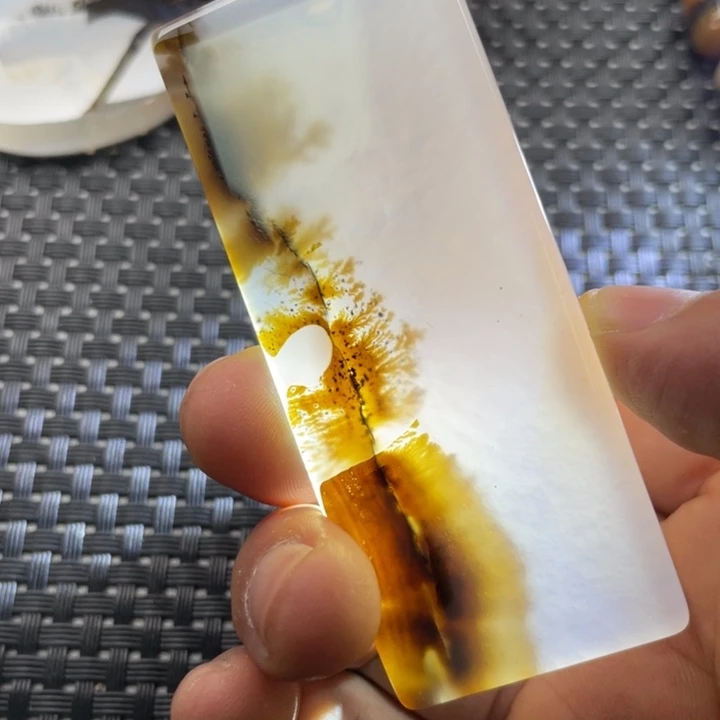 俺***下玛瑙/玉髓未镶嵌颈饰