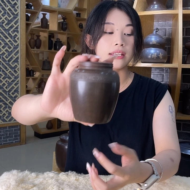 钦州坭兴陶茶叶罐二两装