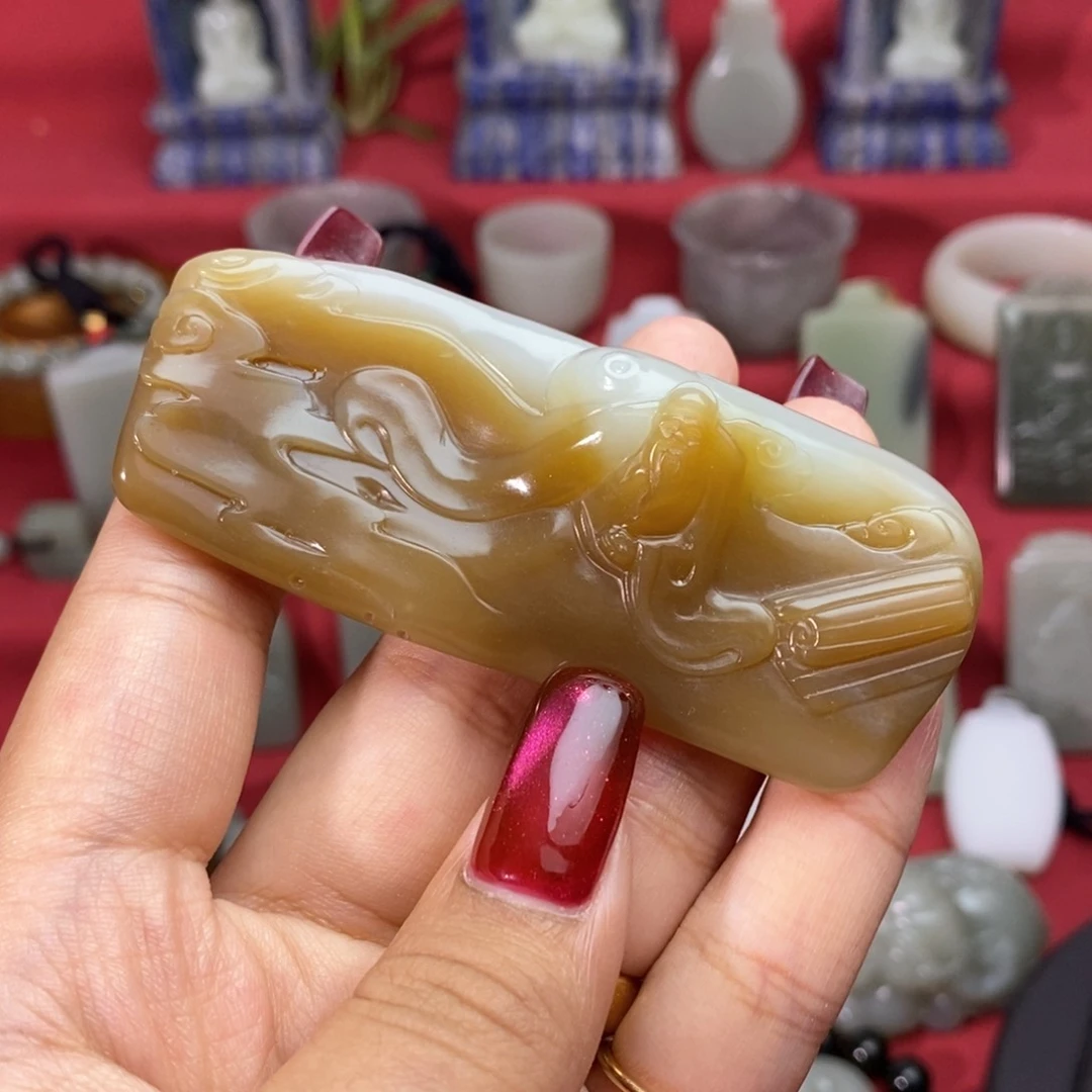 颈饰未镶嵌和田玉小*刀