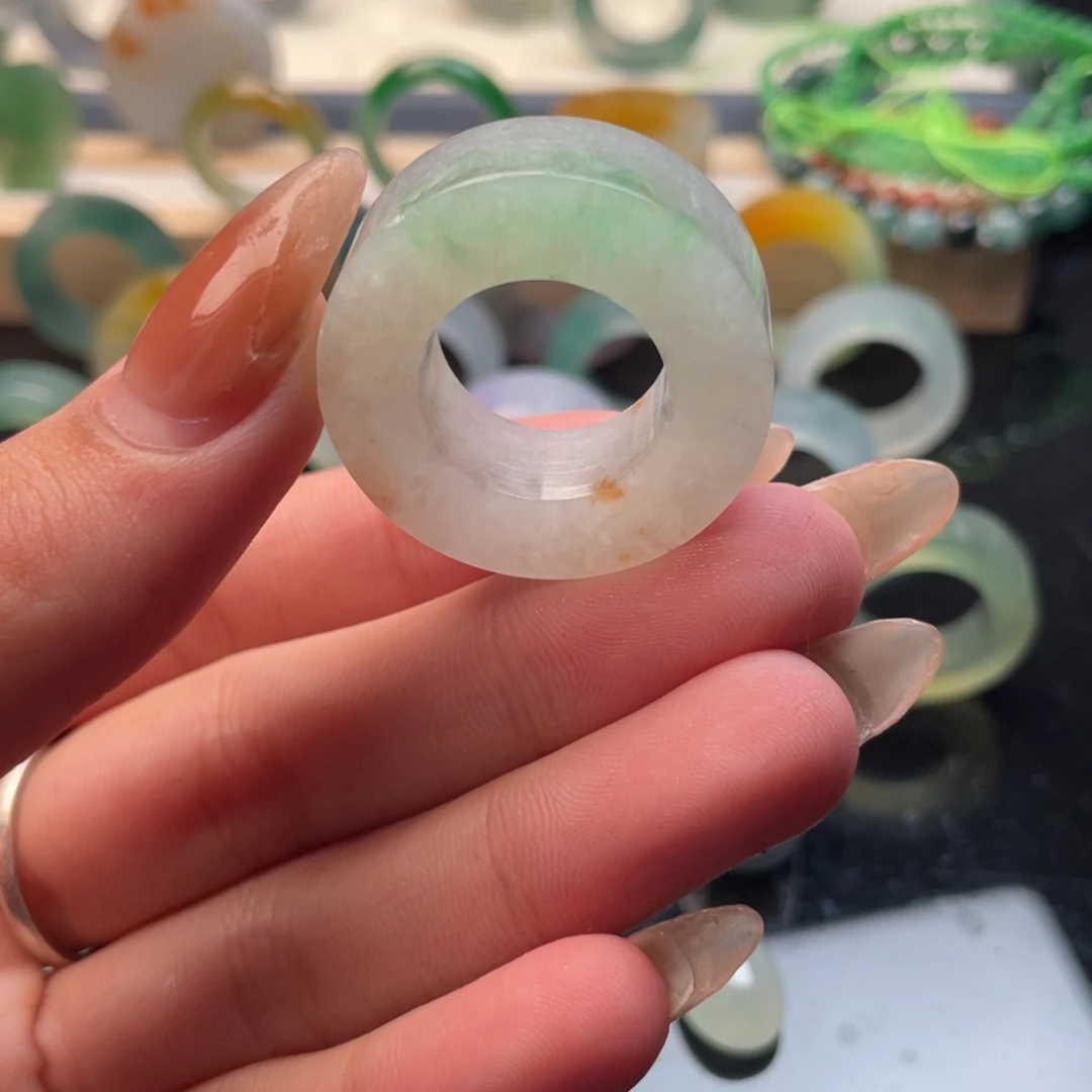 未镶嵌定制翡翠双色